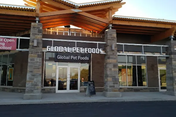 Global Pet Foods- Laurelwood