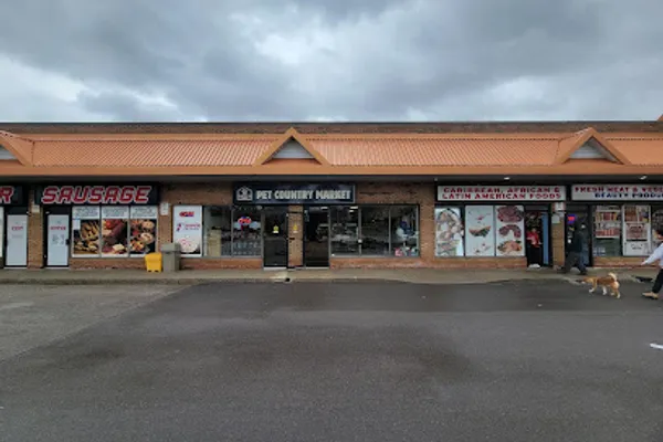 Pet Country Market Hamilton Mountain