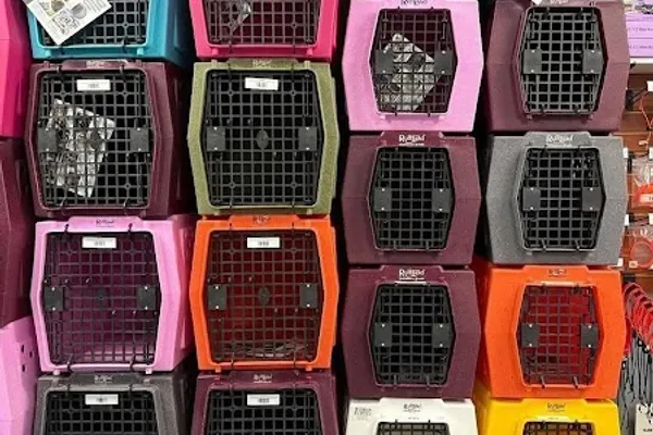 Ruffland kennel available for sale/swap