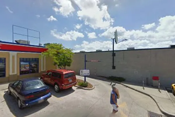 Dougall Avenue Veterinary Hospital