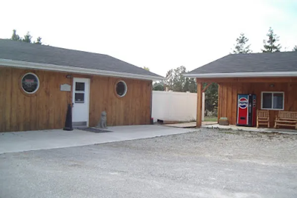 Noah's Ark Pet Boarding Inc