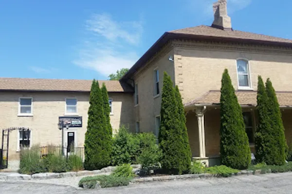 VCA Canada Burnham Mansion Animal Hospital